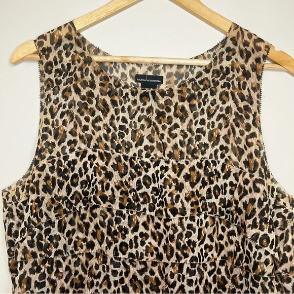 ☀️MODA INTERNATIONAL 100% Silk Cheetah Ruffle Tank Top - Picture 2 of 6